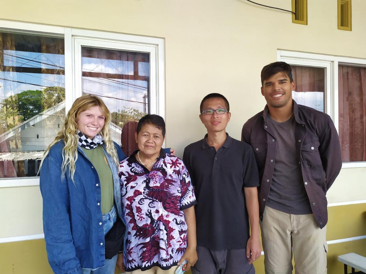 Griya Backpacker Pak Yon Malang Exterior photo