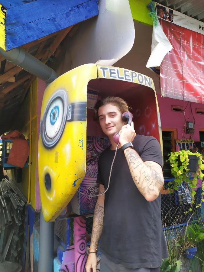 Griya Backpacker Pak Yon Malang Exterior photo